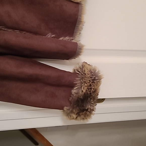 Beautiful Faux Shearling Jacket Size XL - Picture 4 of 7